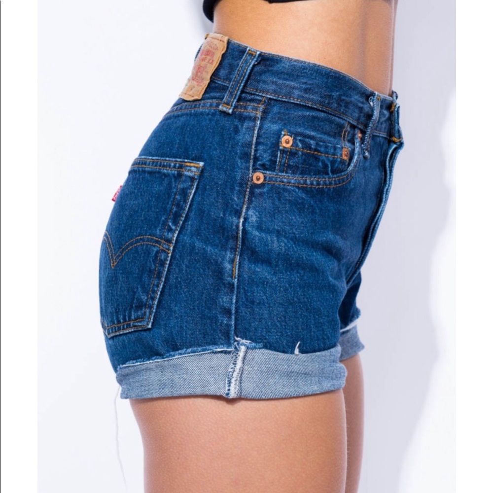 Levi’s vintage 501 shorts size 27 !